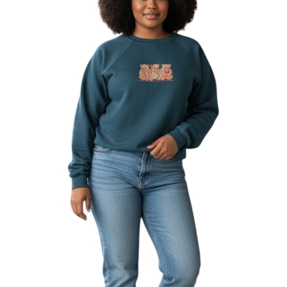 2X • Vintage • 90s Teal  Crewneck Sweater With Satin Bear Patch & Embroidery - Picture 3 of 8